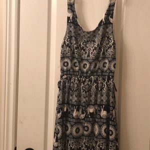 Gorgeous and stylish long maxi from Ardene.